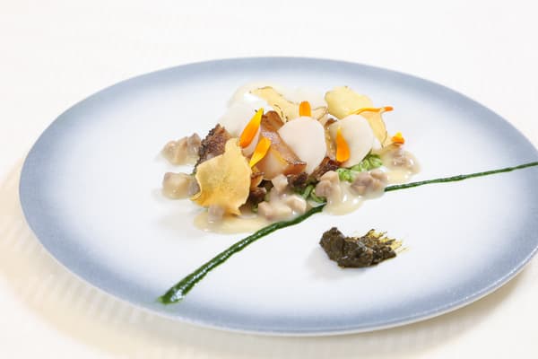 法國餐廳「吉利根島」- 噴火灣蝦夷鮑魚煎：¥3,630