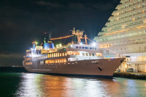 THE KOBE DINING CRUISE Luminous Kobe 2