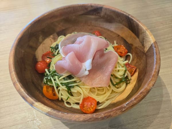 Cold prosciutto and shiso peperoncino