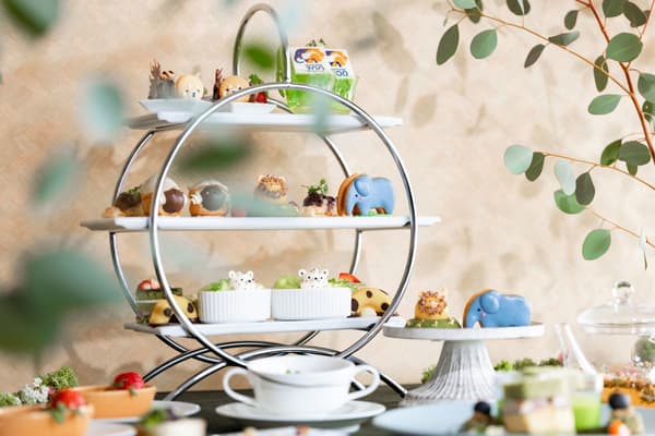 11款甜点错落有致地点缀在茶点架上