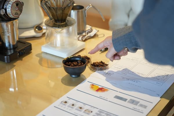 Kelas kopi hand-drip di Astral Ray Coffee
