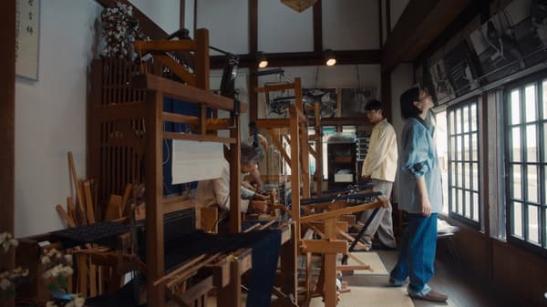 Craft experience in Kurayoshi — immersed in an artisan's work, finding mindfulness