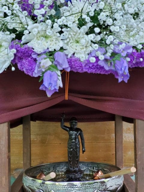 Young Shakyamuni Buddha statue