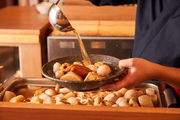 入口处令人印象深刻的鸟居