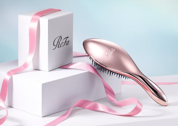 ReFa Air Brush 3,800日元（含税）