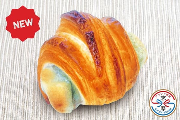Sakura Mochi Croissant