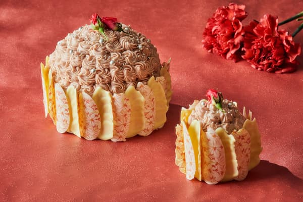 Grand Premium Flower Cake