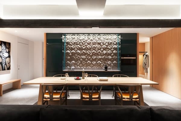 Centric Suite dining area finished with Sapporo soft stone