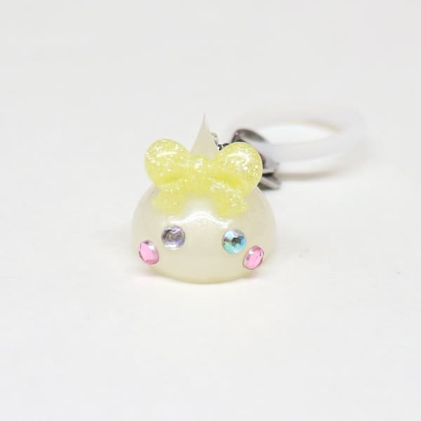 Yellow Pearl marker keychain
