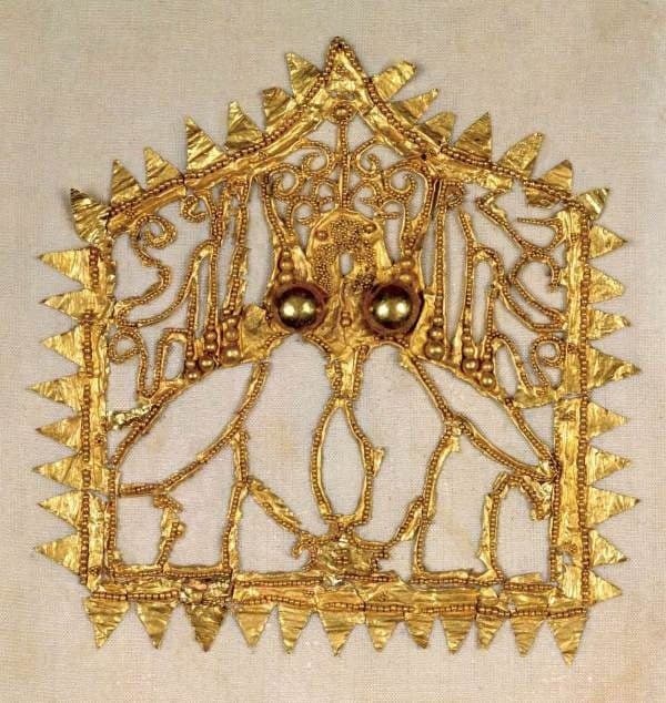 Gold Cicada-shaped Ornament, Six Dynasties period