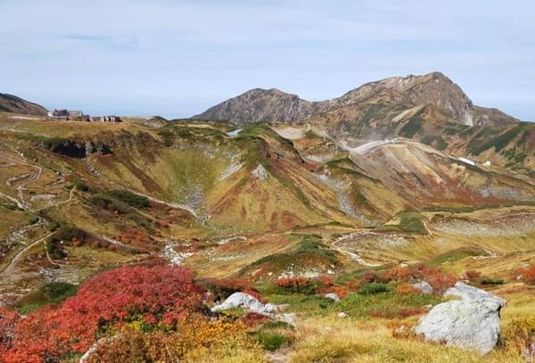 Tateyama Murodo-daira a principios de otoño