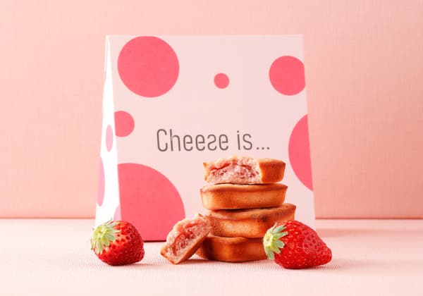Cheese Financier Strawberry