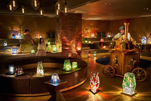 每日舉行兩場手搖風琴演奏會