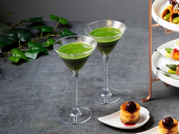 Very Matcha! มัทฉะช็อกโกแลตโอ๊ตมิลค์ เครื่องดื่มม็อกเทล