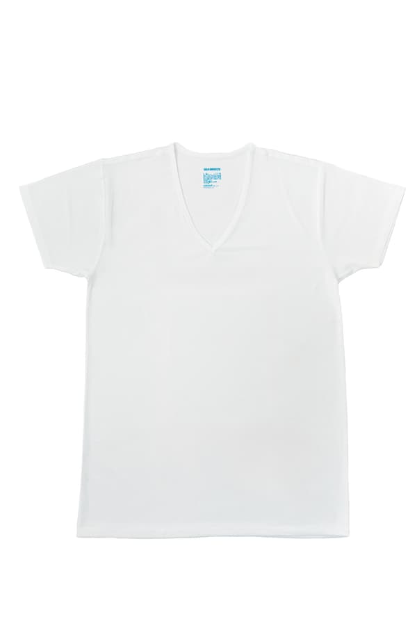 Cool-touch inner T-shirt in V-neck style, ideal under business shirts