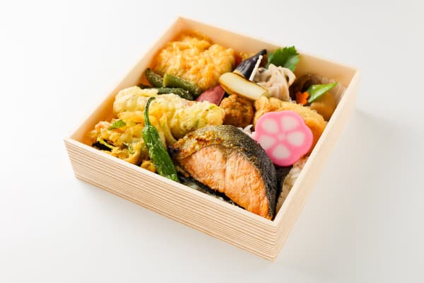 烤鮭魚便當