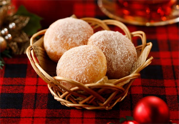 Earl Grey-Scented Apple Donuts