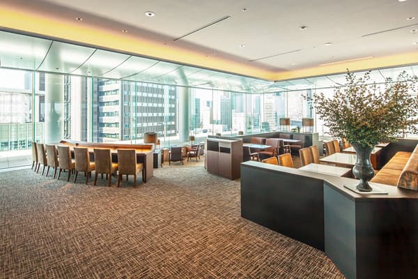 라운지 사우스 코트 내부