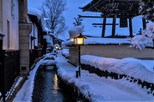 Setogawa and the White-Walled Storehouse District, where nighttime landscape improvement work is starting
