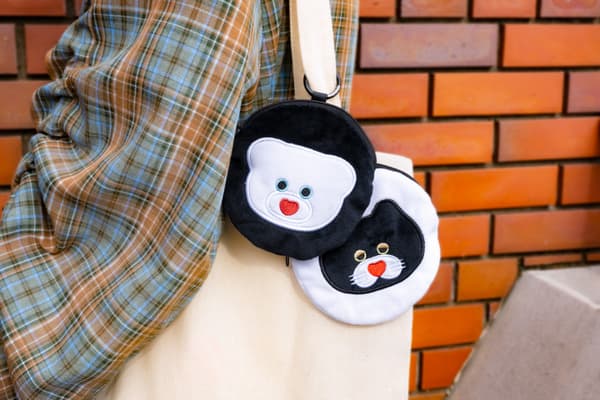 mojojojo Round Face Pouch Mono Ver.
