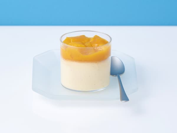 Mr. CHEESECAKE Petit Classic with Mango ¥945 / Mr. CHEESECAKE