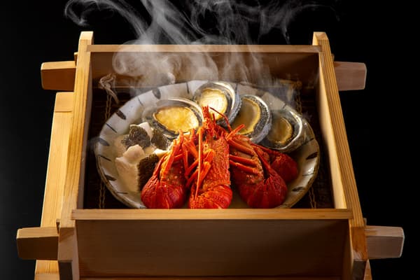 Onsen-Steamed Kaiseki Course