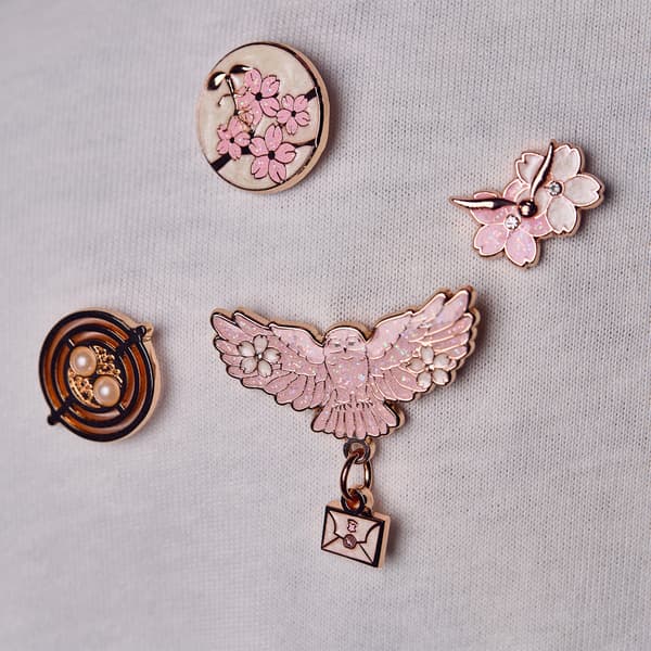 Sakura Pin Badge Set