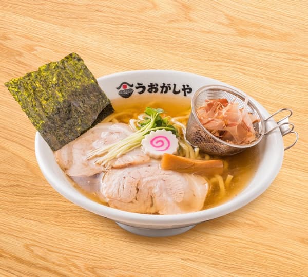 Oigatsuo Ramen dengan saringan serutan ikan cakalang segar