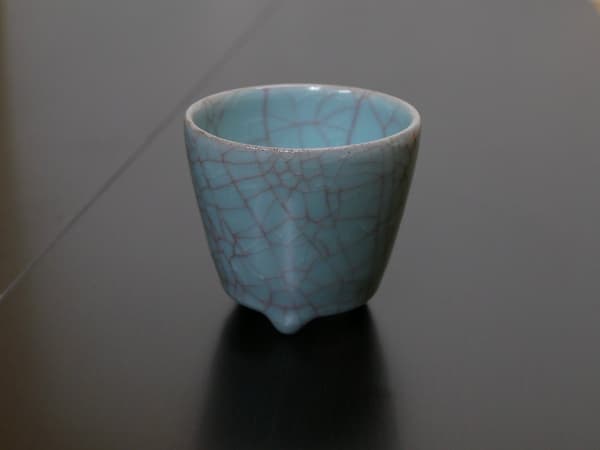 Incensario de celadón Bitchu de Atsushi Watanabe
