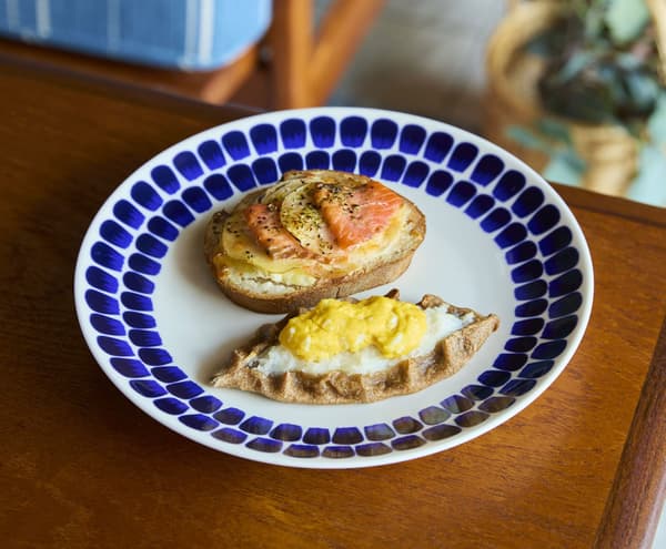 Salmon tartine and Karelian pirakka