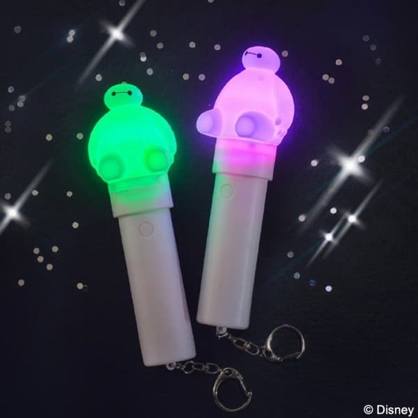 大白七彩变色手电筒
