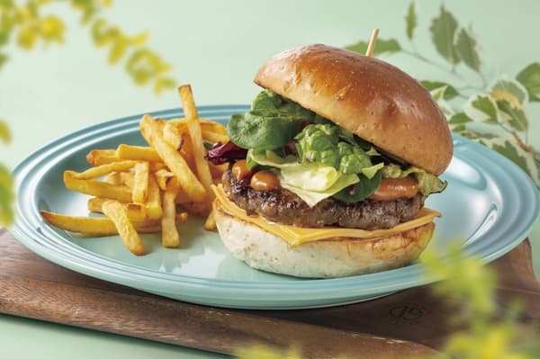 Beef 100% Musashino Mori Cheeseburger