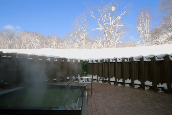 Natural Hot Spring with Outdoor Bath and Sauna