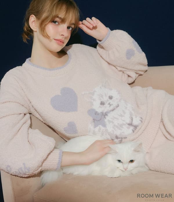 Pijama Whipply de gato con patrón jacquard de gatitos