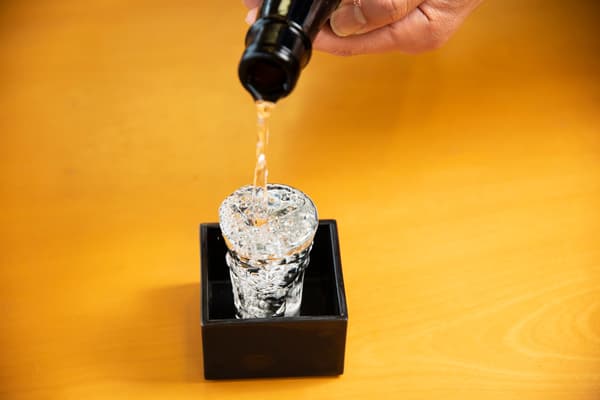 Dining table setting