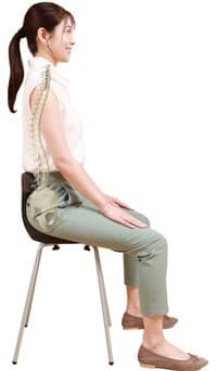 Ayur Chair 坐姿图