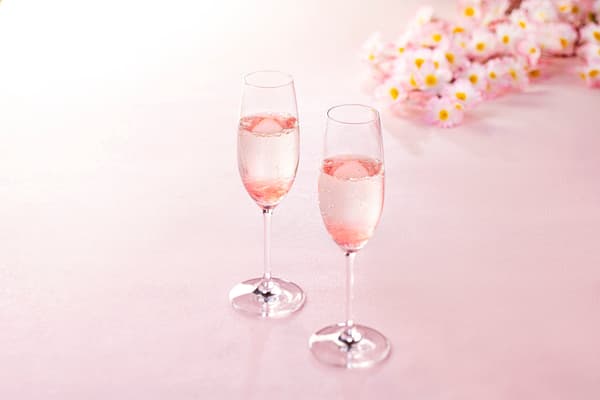 Sakura petal cocktail and mocktail