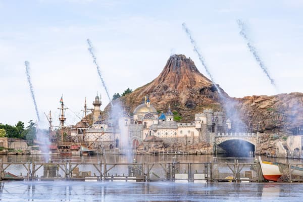 Soaking Harbor Splash at Mediterranean Harbor, Tokyo DisneySea