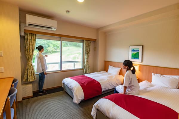 宽敞的西式客房