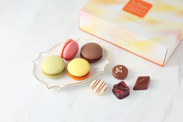 Macaron & Chocolat Assortiment ¥2,916 (含税)