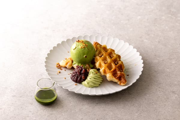 Recién horneado MATCHA Croffle