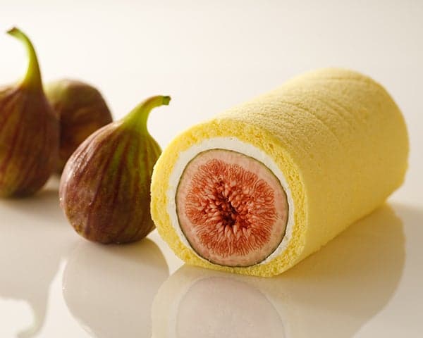 Whole fig roll cake from メープルハウス