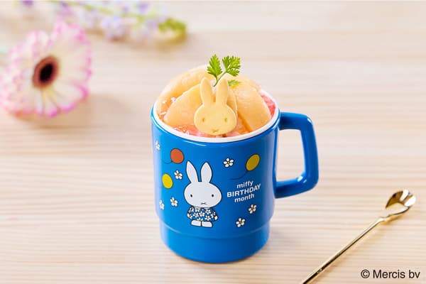 米菲兔水蜜桃芭菲