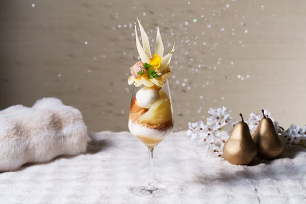 Seasonal Parfait Pear Blossom