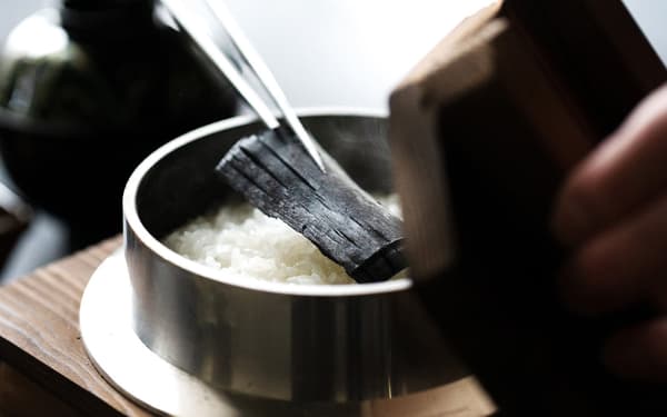 전통적인 일본식 조식 한상