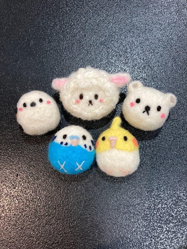 羊毛工藝動物胸針