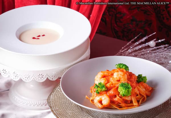 Almuerzo 1: Crema de frambuesa y nabo / Tagliatelle con gambas en salsa cremosa de tomate picante (opción)