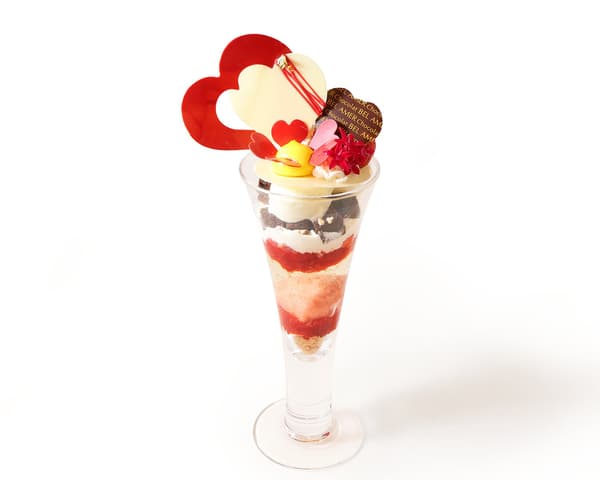 Amour Strawberry Parfait