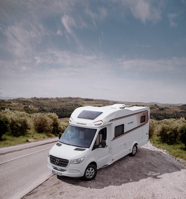 WEINSBERG CaraCompact Suite — A.I.M authorized import motorhome