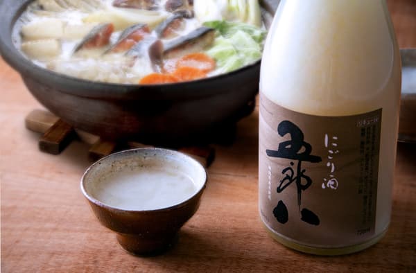 Gorohachi with hot pot dishes